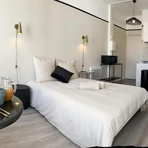 suite-atthos.hotels-rhonealpes.com/